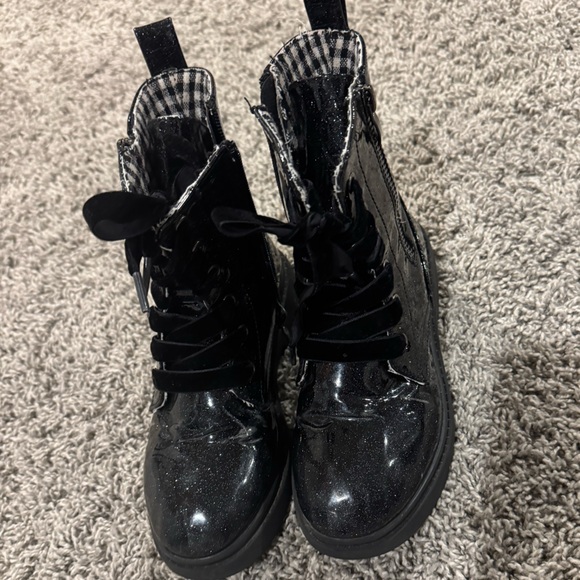 Girls Sparkly Black Combat Boots, size 2 - Picture 10 of 16